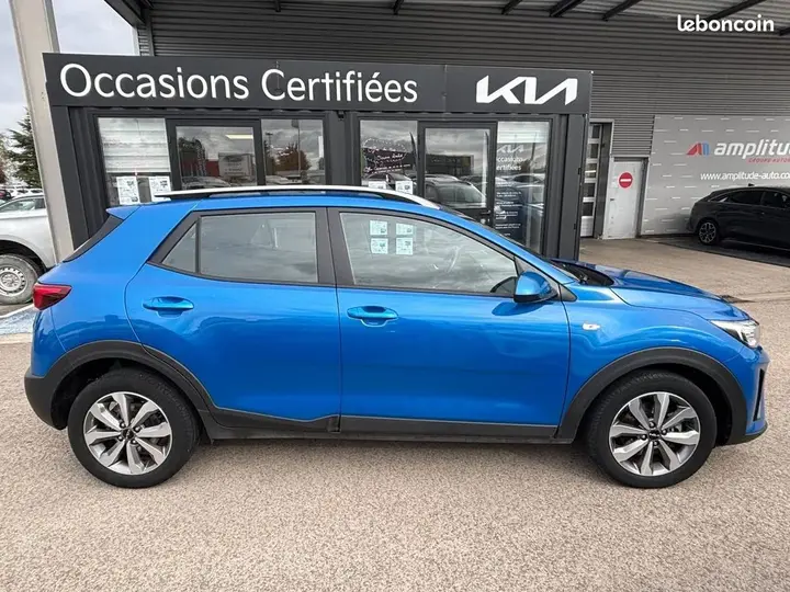 Kia Stonic 2024 photo 4