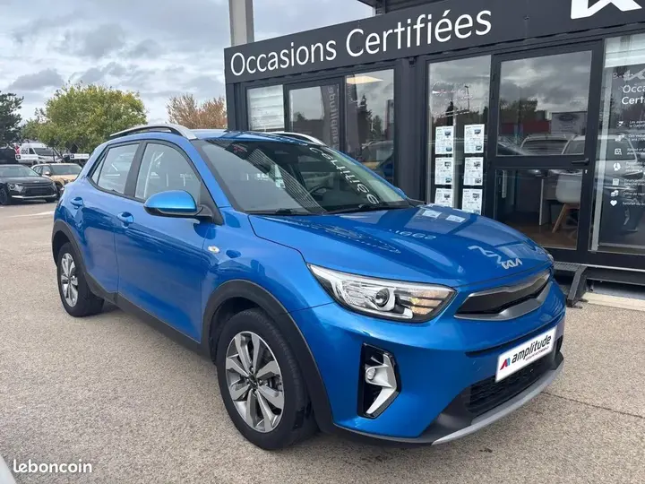 Kia Stonic 2024 photo 3