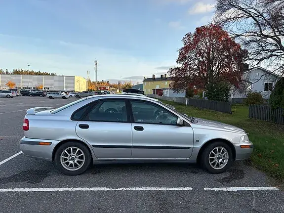 Volvo S40 2001 photo 3