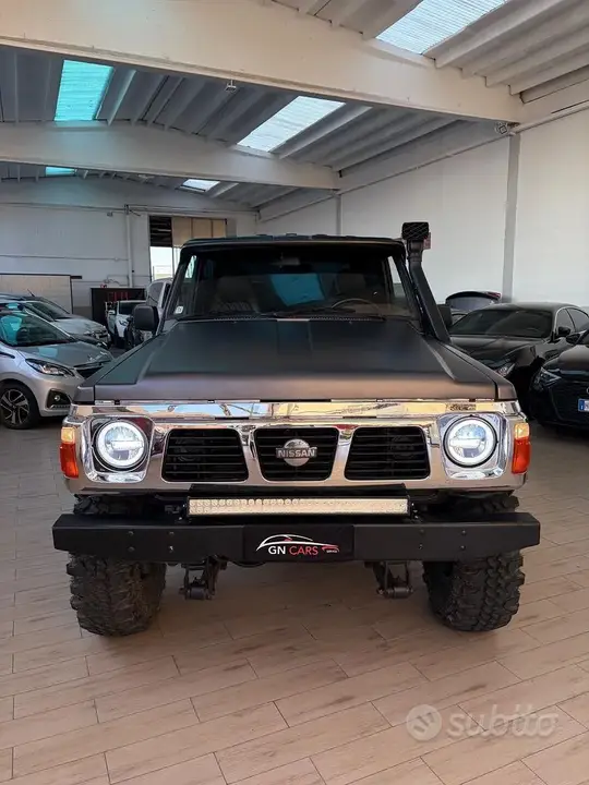 Nissan Patrol 1989 photo 2
