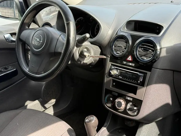 Opel Corsa 2009 photo 2