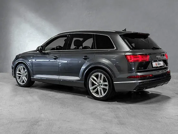 Audi Q7 2016 photo 3