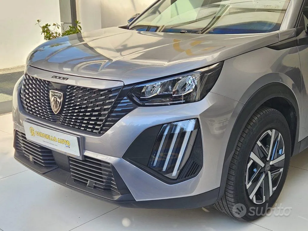 Peugeot 2008 2024 photo 3