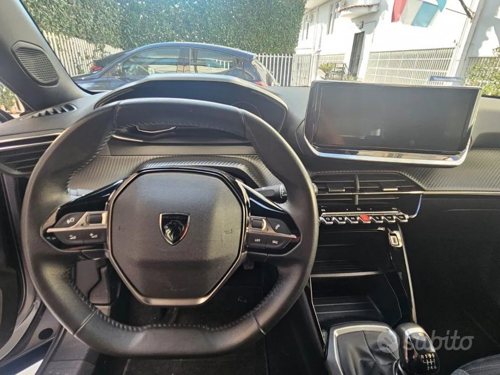 Peugeot 2008 2024 photo 4