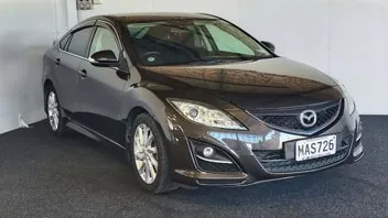 Mazda Atenza 2010 photo 2