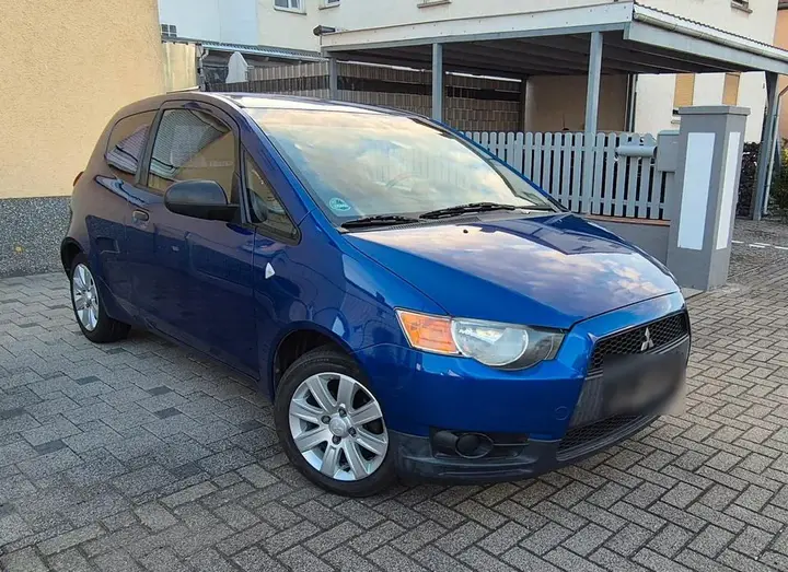 Mitsubishi Colt