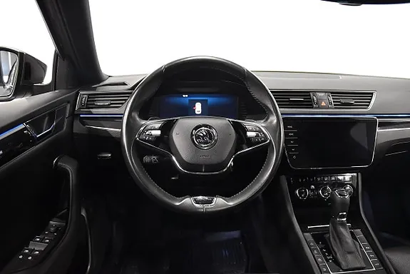 Skoda Superb 2023 photo 2