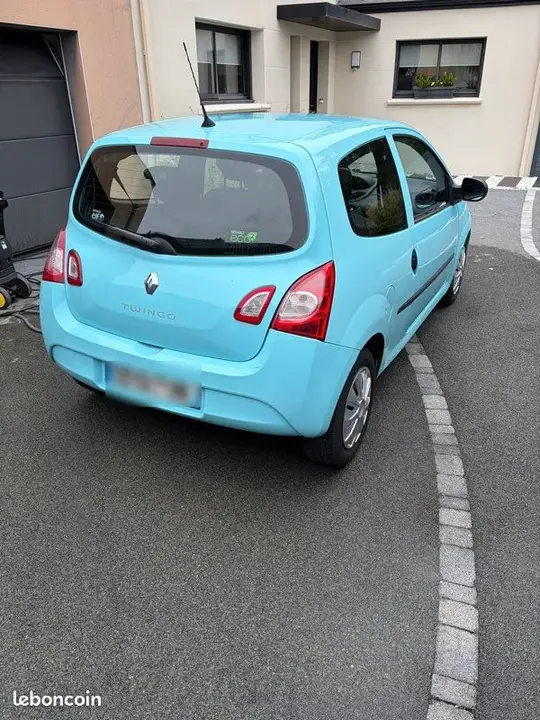 Renault Twingo 2014 photo 2