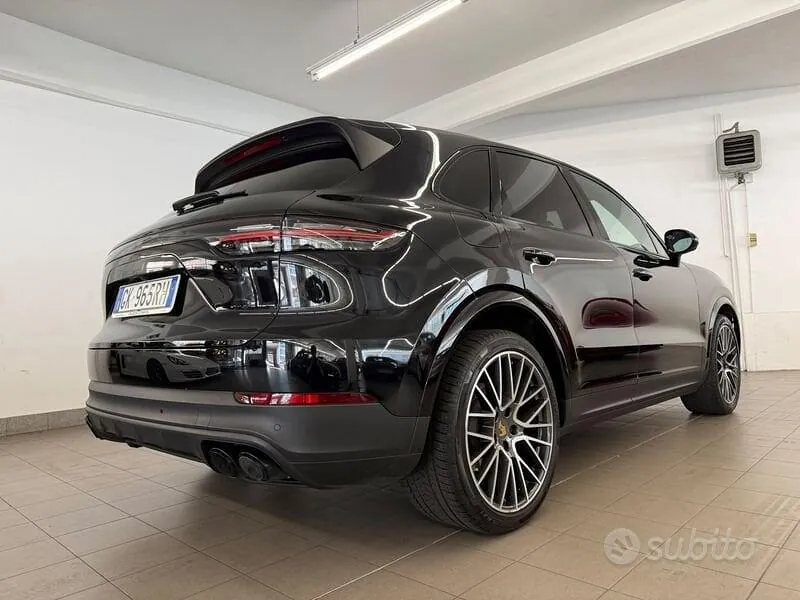 Porsche Cayenne 2022 photo 3