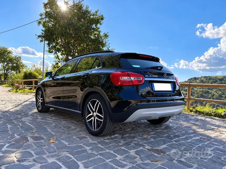 Mercedes-Benz Gla 2015 photo 2