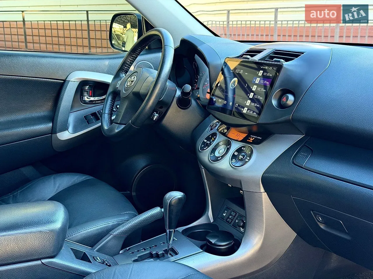 Toyota Rav4 2008 photo 4