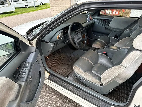 Pontiac Grand Prix 1989 photo 4