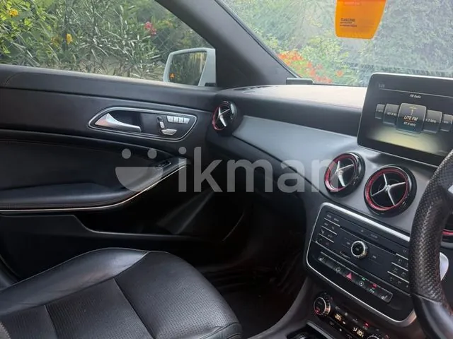 Mercedes-Benz Cla 180 2015 photo 2