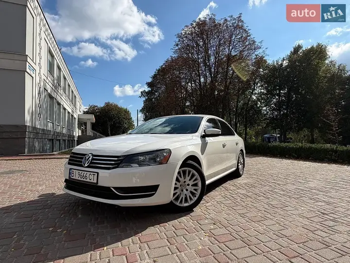 Volkswagen Passat 2012 photo 2