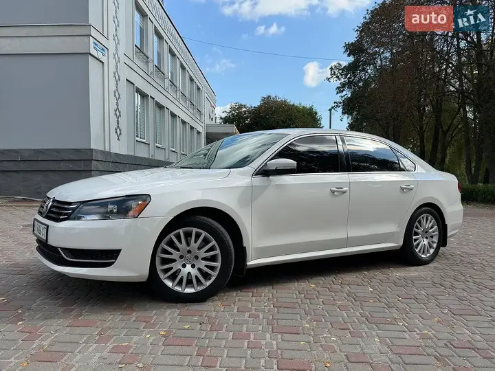 Volkswagen Passat 2012 photo 4