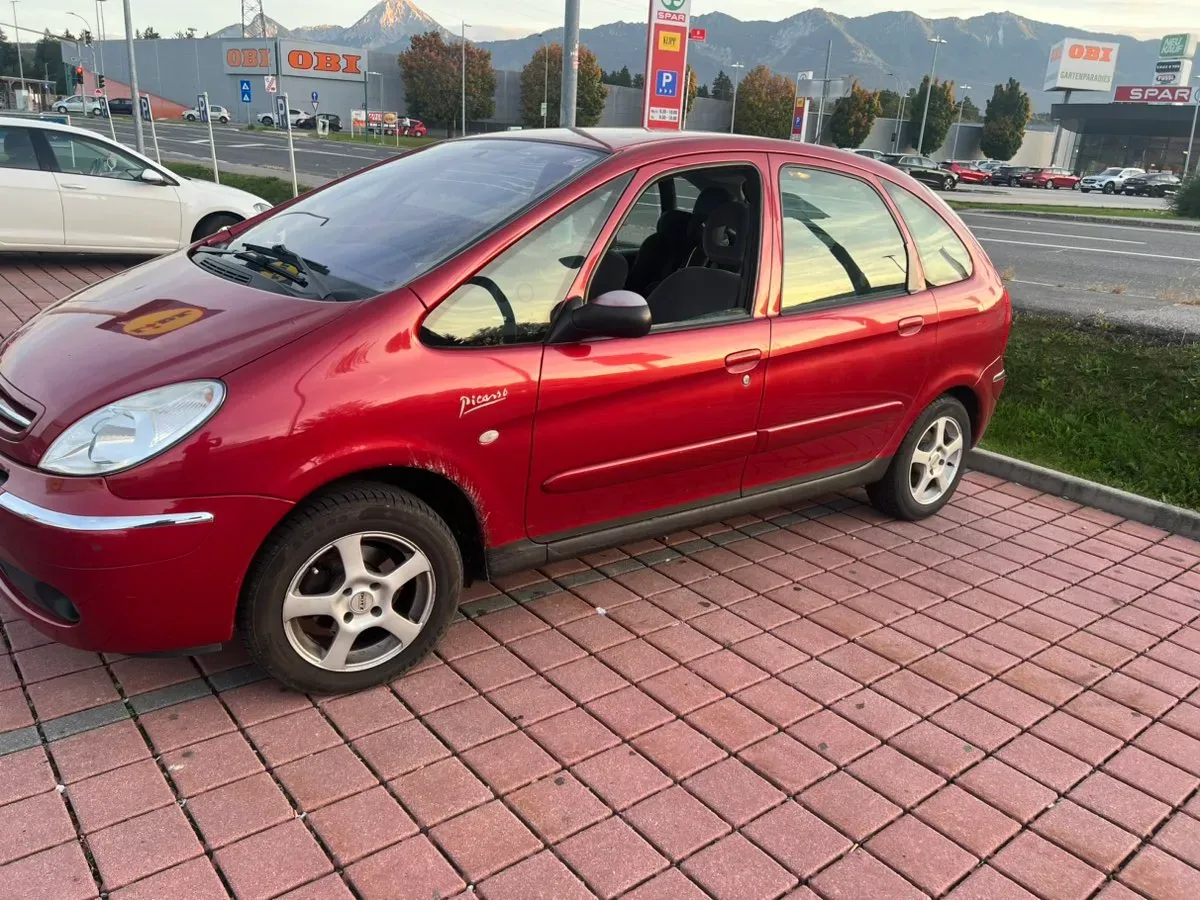 Citroen Xsara Picasso 2004 photo 2