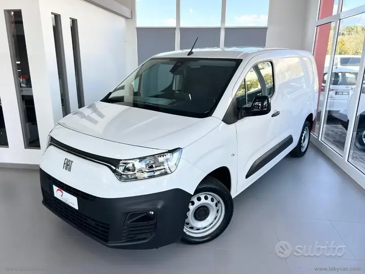 Fiat Doblò 2023 photo 2