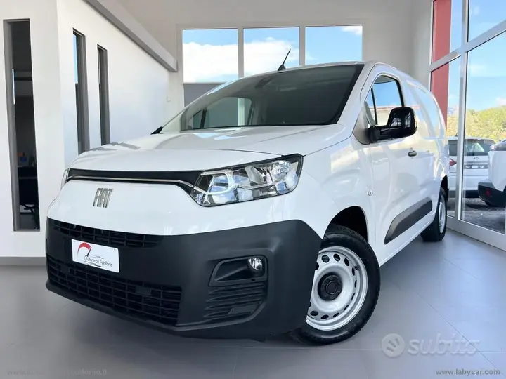Fiat Doblò 2023 photo 3