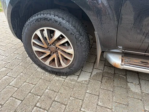 Nissan Navara 2016 photo 4