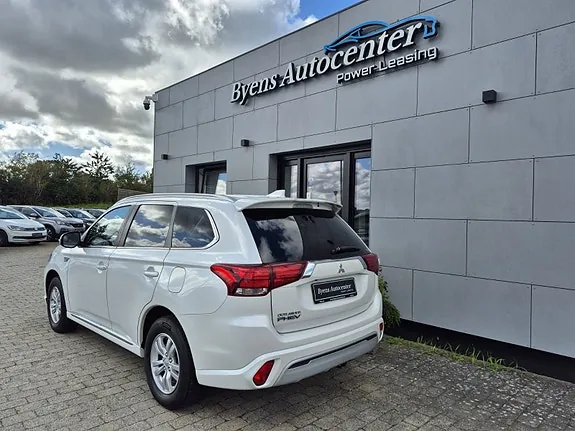 Mitsubishi Outlander 2020 photo 4