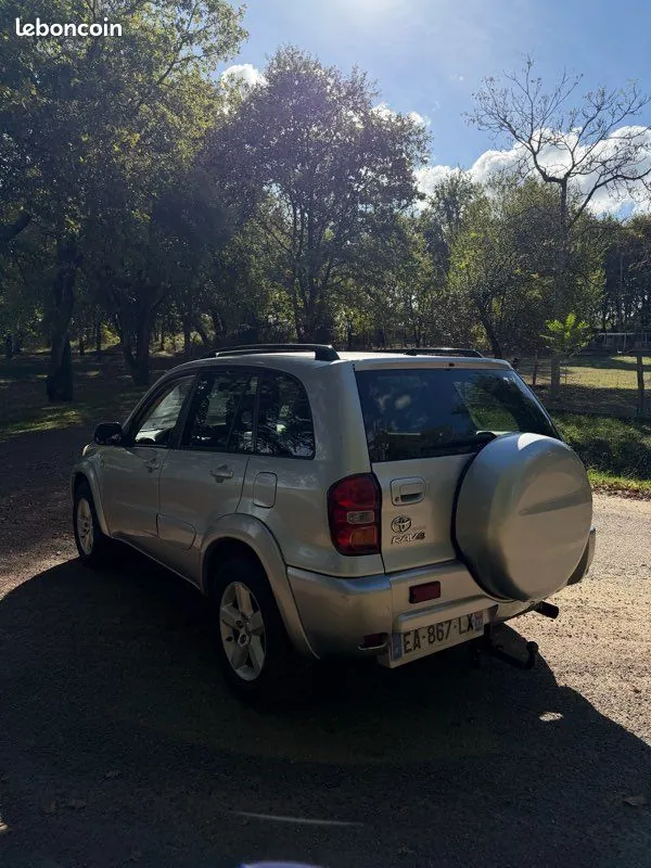 Toyota Rav4 2005 photo 2
