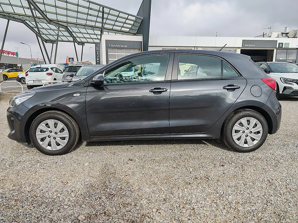Kia Rio 2019 photo 2