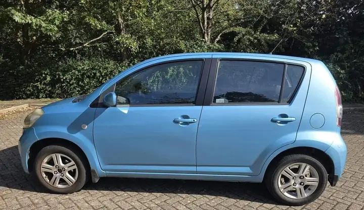 Daihatsu Sirion 2008 photo 4