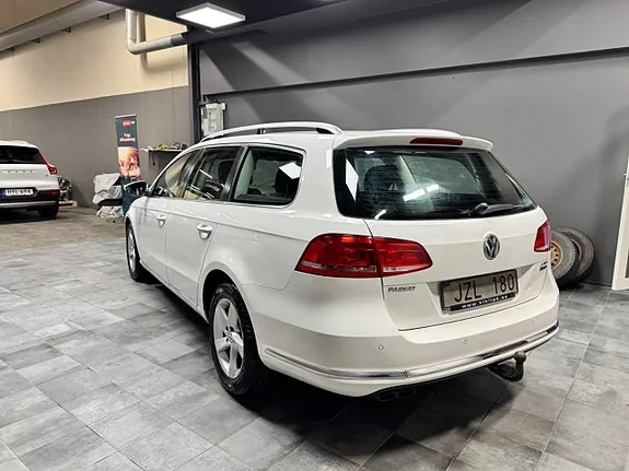 Volkswagen Passat 2013 photo 4