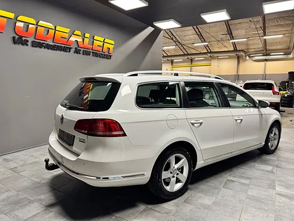 Volkswagen Passat 2013 photo 2