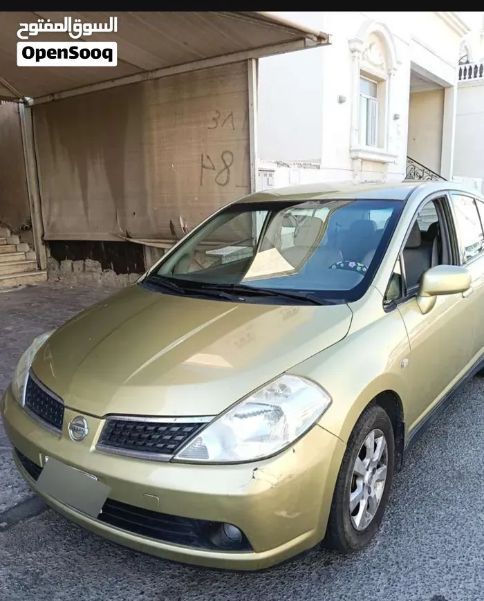 Nissan Tiida 2007 photo 2