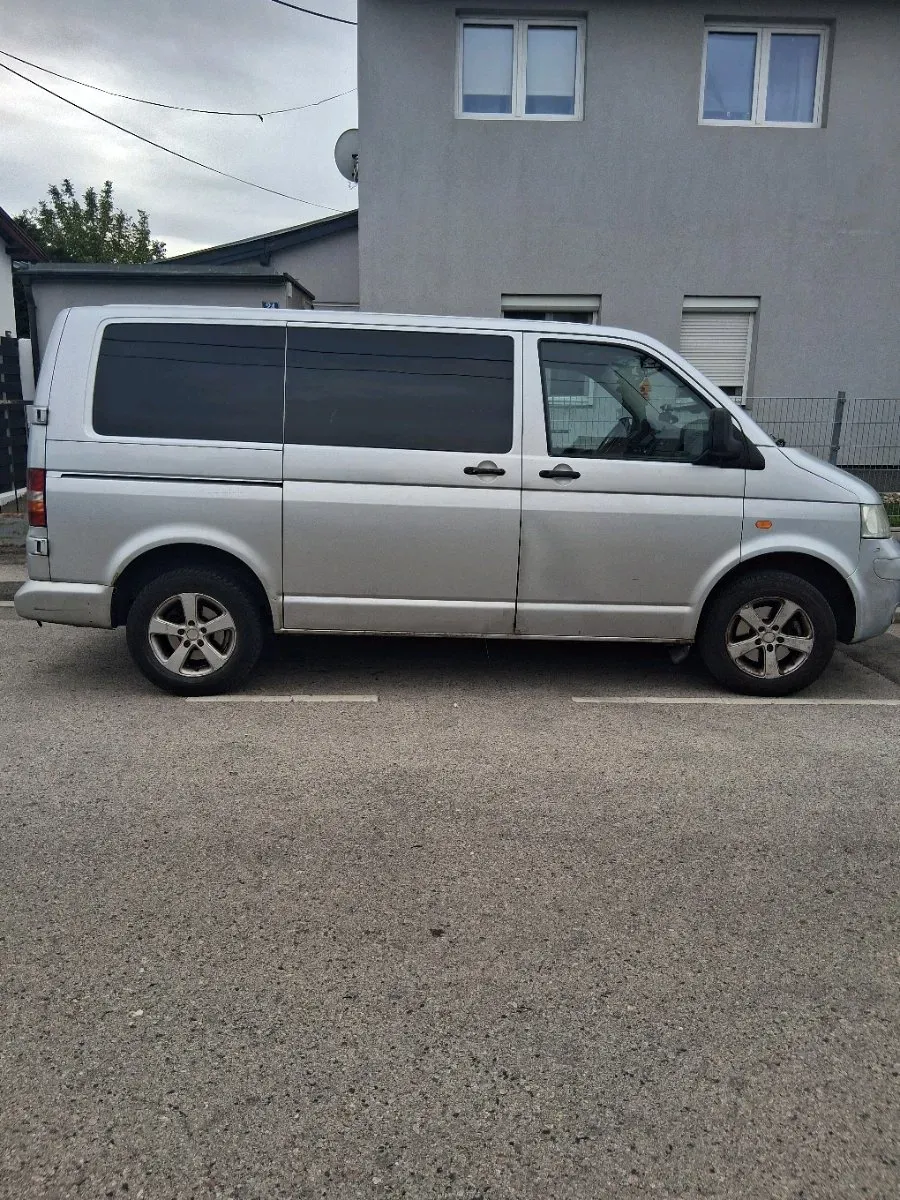 Volkswagen T5