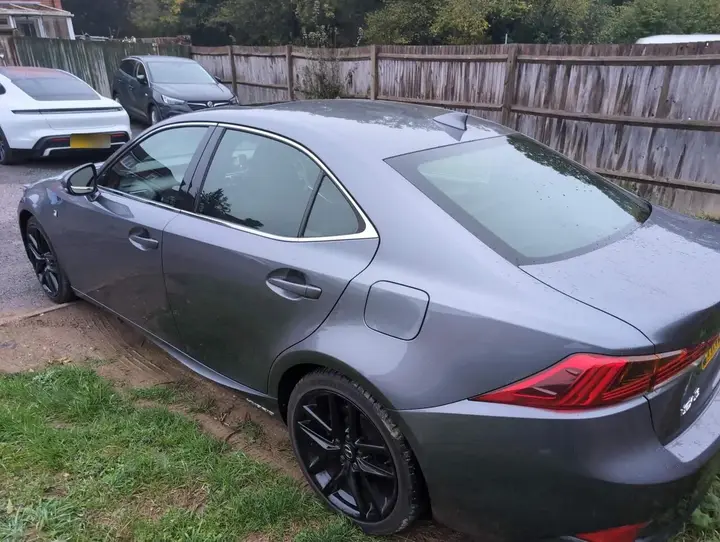 Lexus Is 2019 photo 3