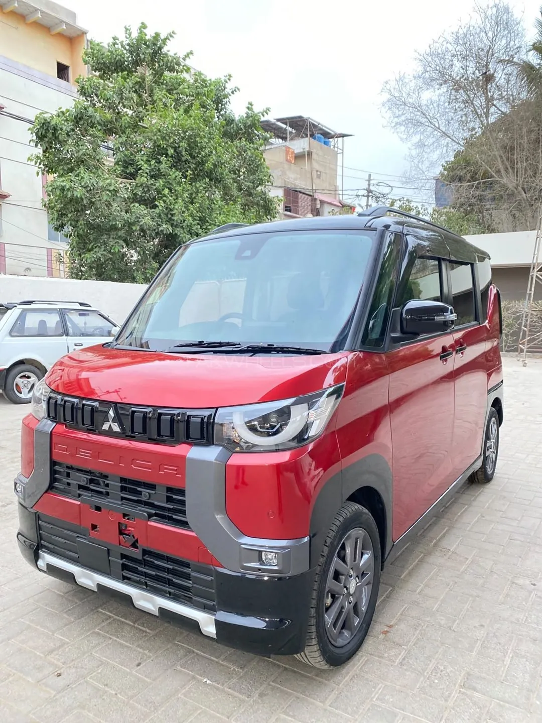 Mitsubishi Delica Mini