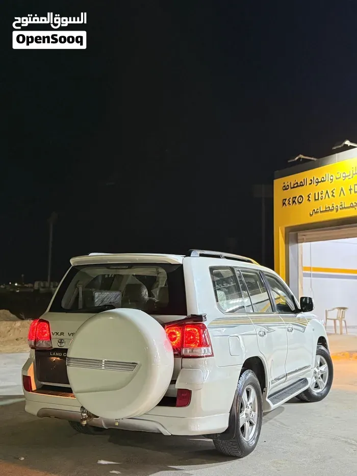 Toyota Land Cruiser 2010 photo 3