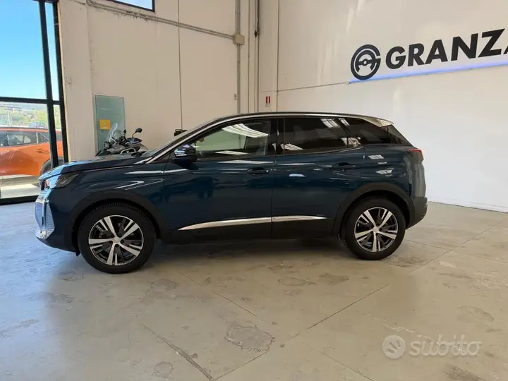 Peugeot 3008 2022 photo 3