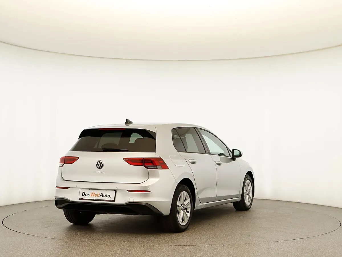 Volkswagen Golf 2022 photo 3