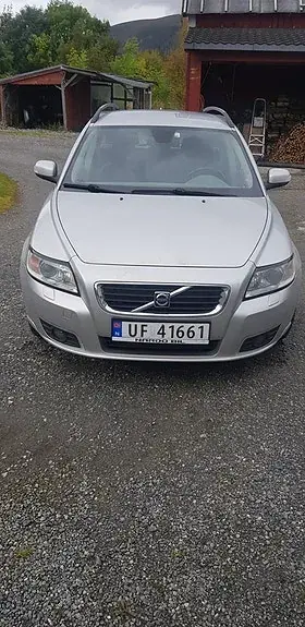 Volvo V50 2009 photo 2