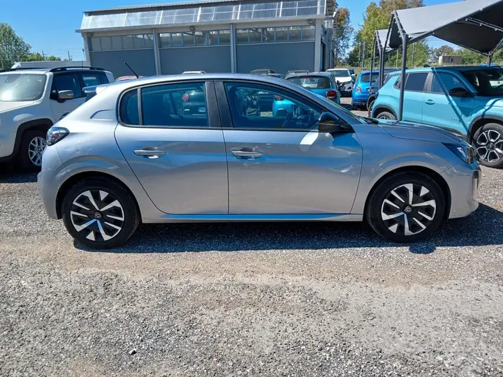 Peugeot 208 2024 photo 4