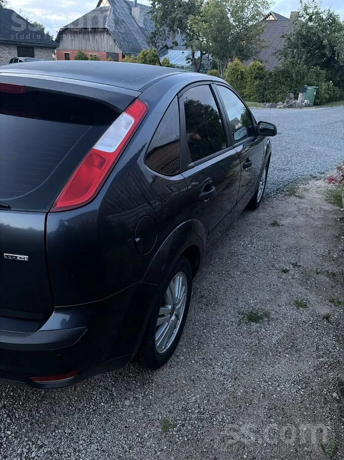 Ford Focus 2006 photo 4