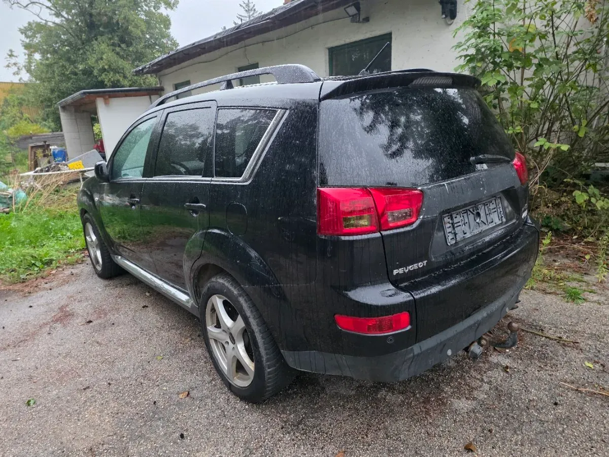 Peugeot 4007 2008 photo 2
