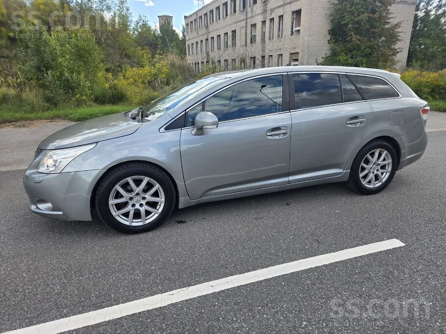 Toyota Avensis 2009 photo 3