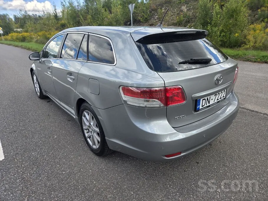 Toyota Avensis 2009 photo 5