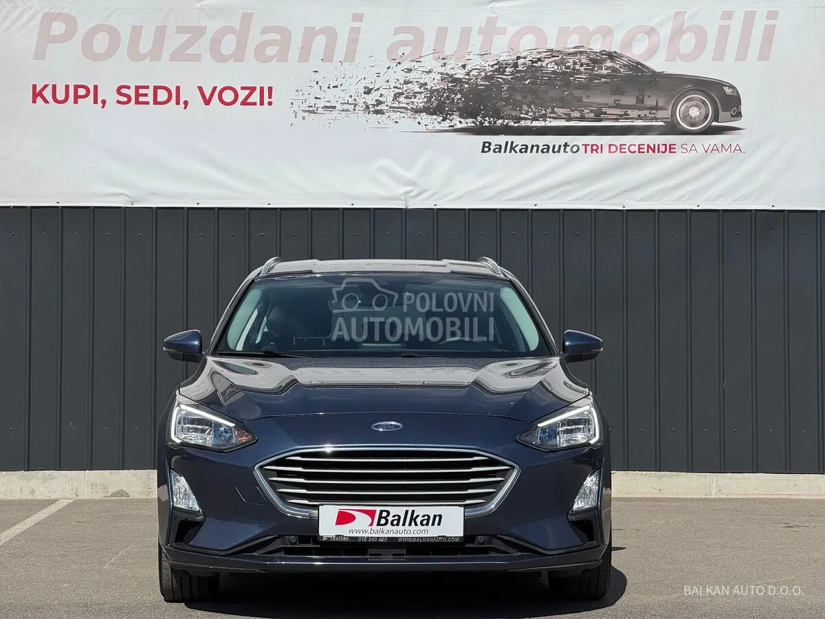 Ford Focus 2022 photo 2