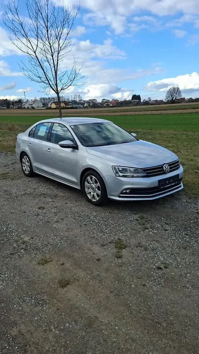 Volkswagen Jetta 2014 photo 3