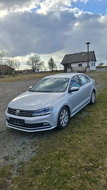Volkswagen Jetta 2014 photo 2