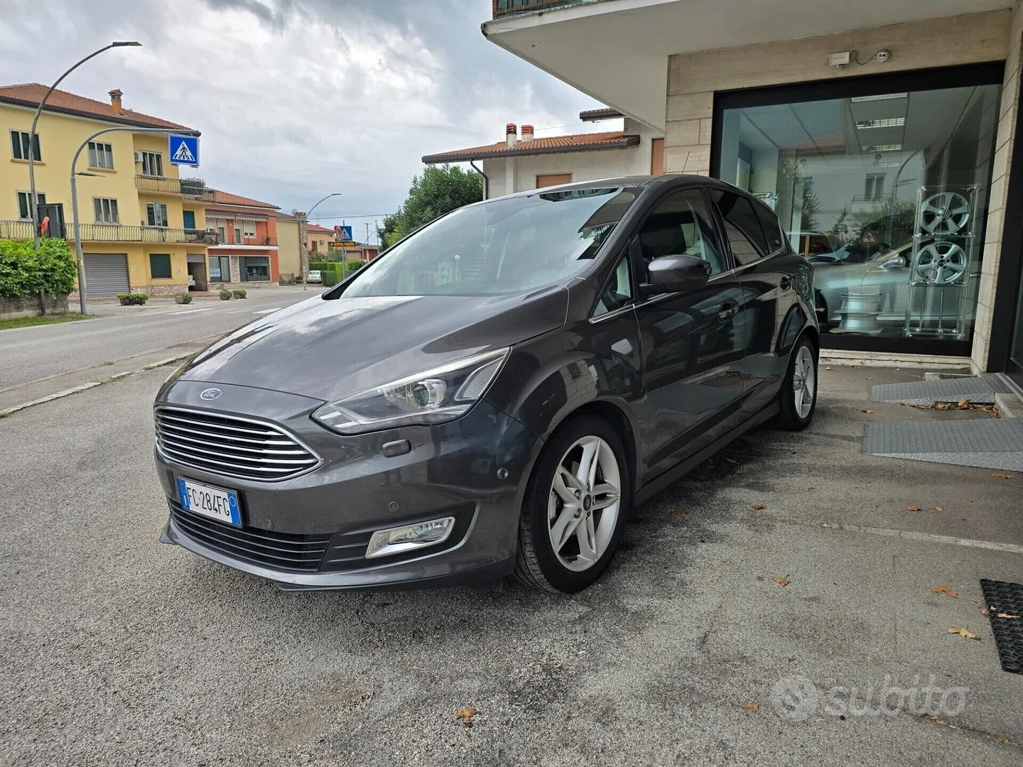 Ford C-Max 2015 photo 2