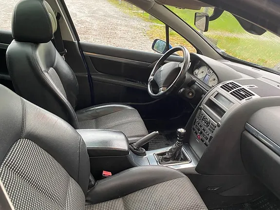 Peugeot 407 2005 photo 4