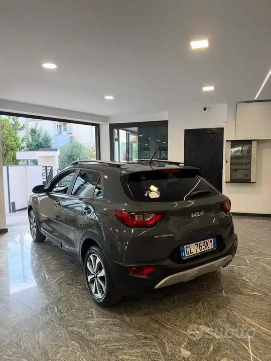 Kia Stonic 2022 photo 2