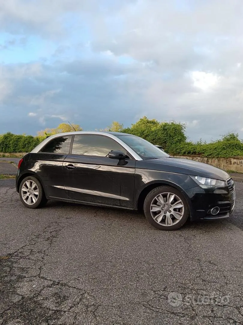 Audi A1 2011 photo 2