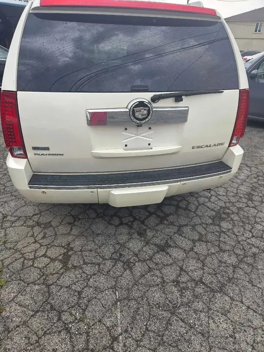 Cadillac Escalade 2012 photo 3